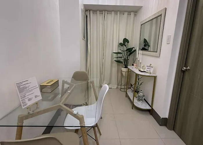 Apartment Luxury Escape At Fame Residences Manila