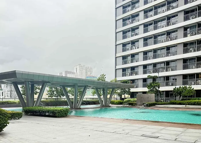 Apartment Luxury Escape At Fame Residences Manila